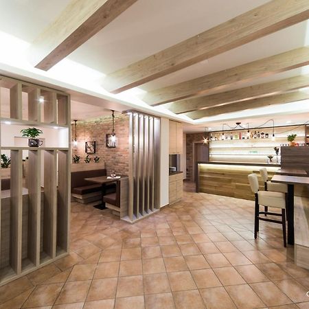 Gostilna S Prenocisci Pri Janezu Hotel Zgornja Loznica Exterior photo